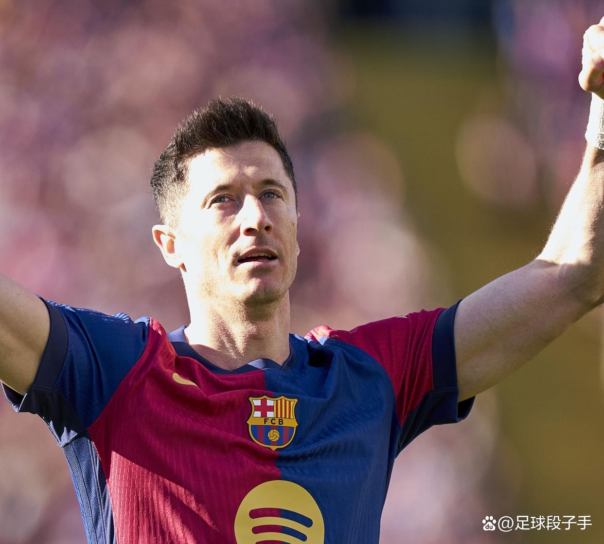 莱万多夫斯基刷新纪录，成为拜仁重要进攻点的简单介绍