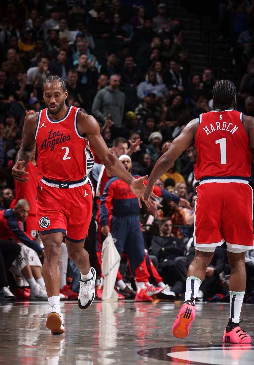 开运体育注册-关于快船气势如虹！莱昂纳德逆袭带领球队的信息