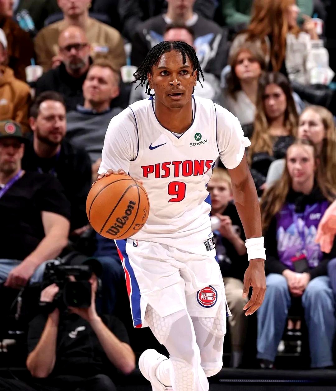 勇士客场擒骑士,汤普森20+8 勇士客场擒骑士,汤普森20+8