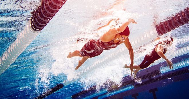 新西兰游泳选手冲刺成功,夺冠 新西兰游泳选手冲刺成功,夺冠