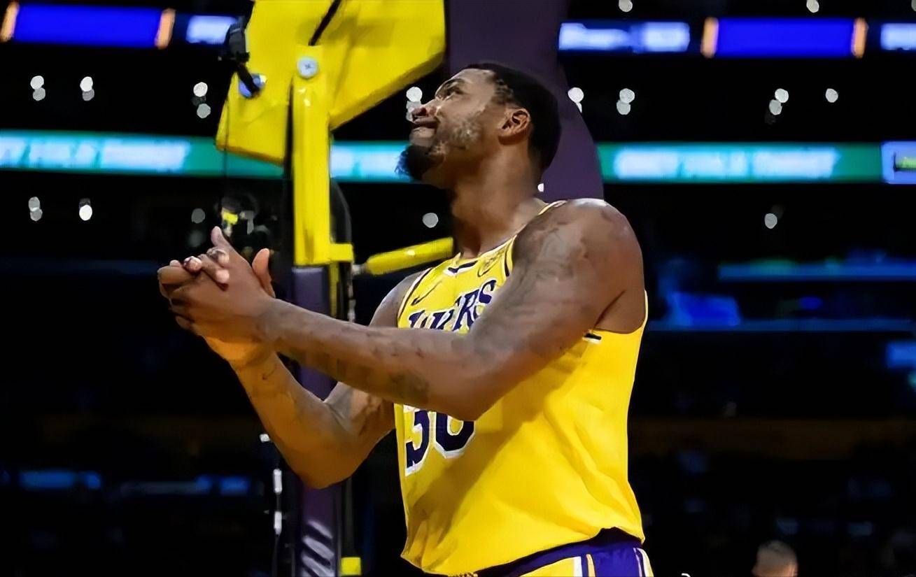 NBA球员擅闯歌坛,粉丝掌声不断喝彩 NBA球员擅闯歌坛,粉丝掌声不断喝彩