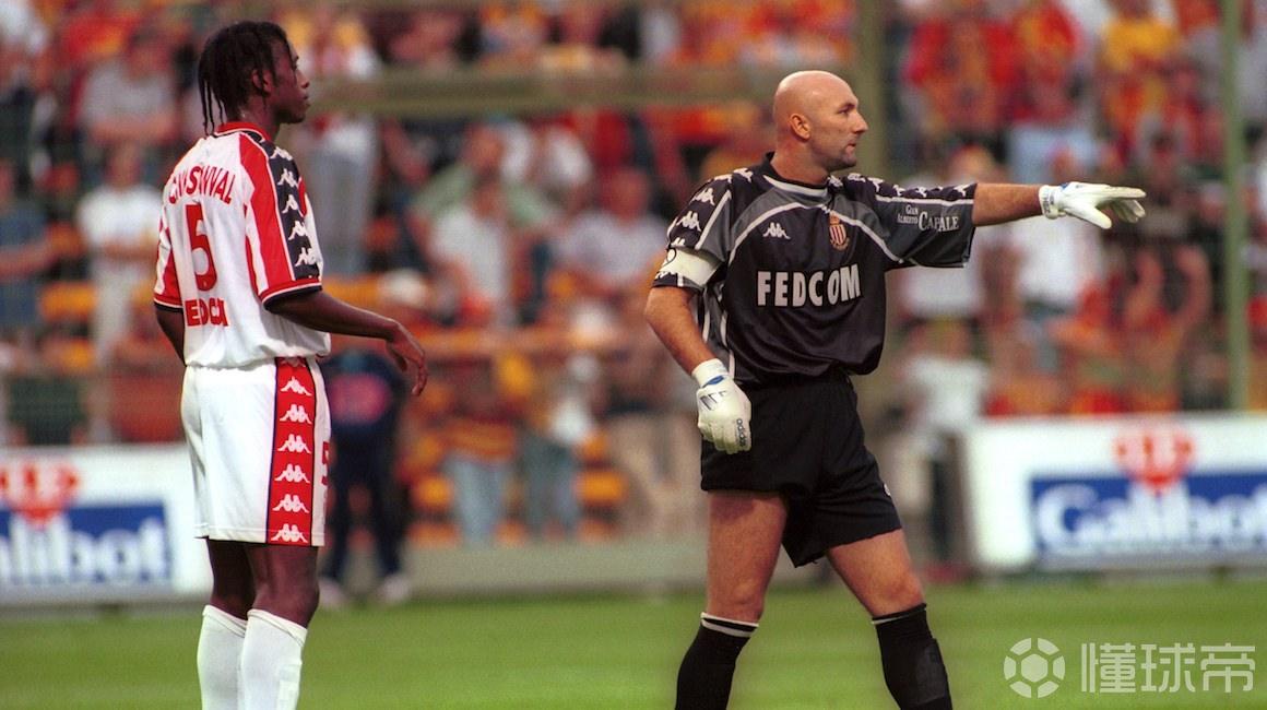 南特主帅下课,球队寻找新教练接手 南特主帅下课,球队寻找新教练接手