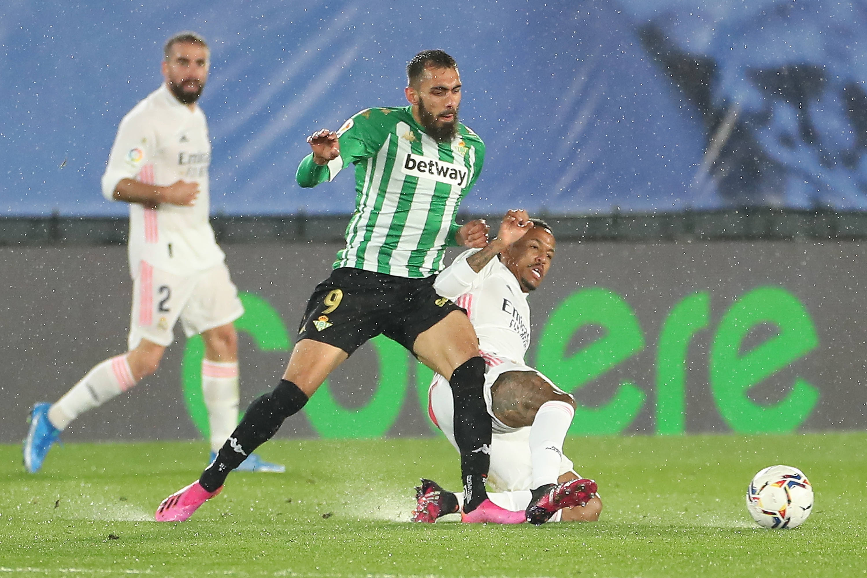 开运体育中国官网-比利亚雷亚尔客场平局,保持稳定表现的简单介绍